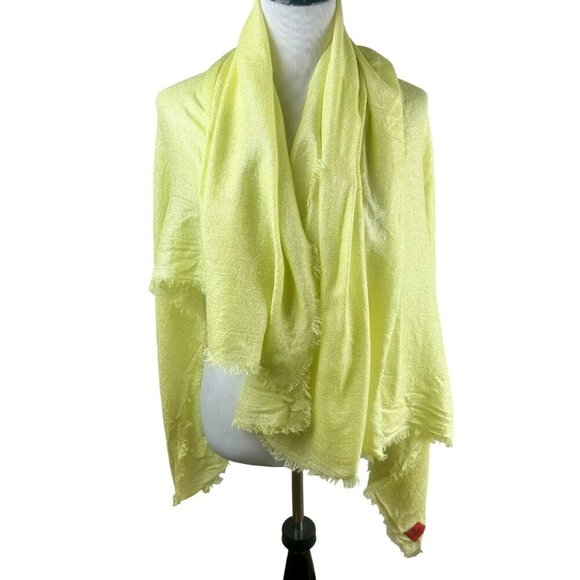 NEW Erfurt Scarf Wrap Women One Size Yellow Metallic Silver Denmark‎ Hand Dyed - Picture 1 of 8